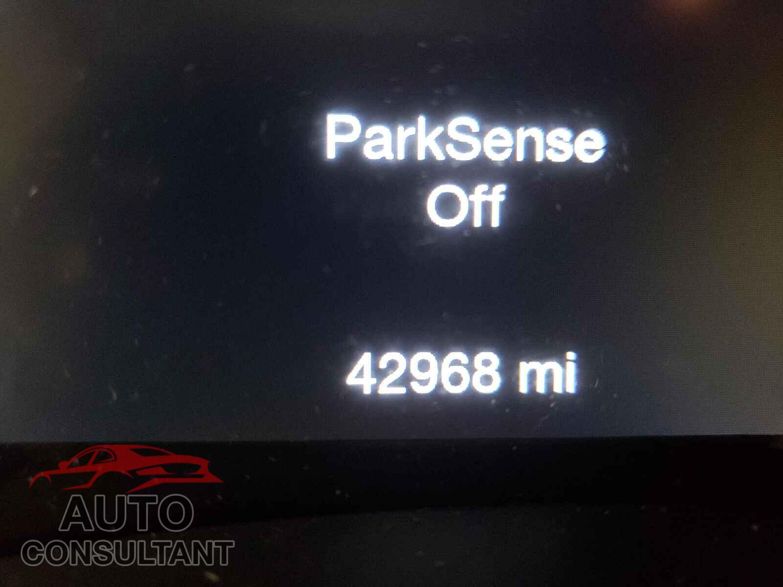 DODGE DURANGO 2018 - 1C4RDHDG3JC201327