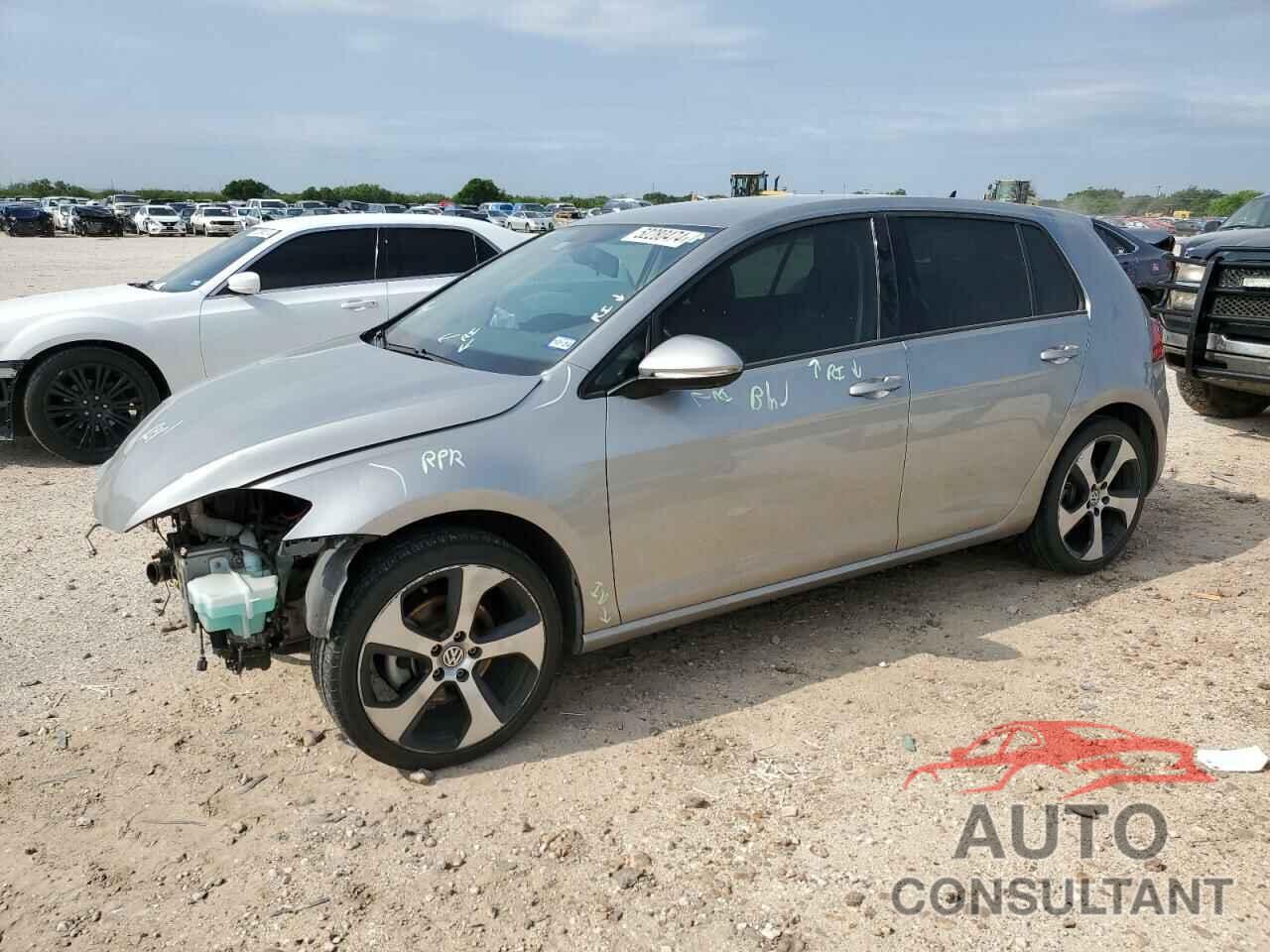 VOLKSWAGEN GOLF 2018 - 3VWG17AU7JM254547