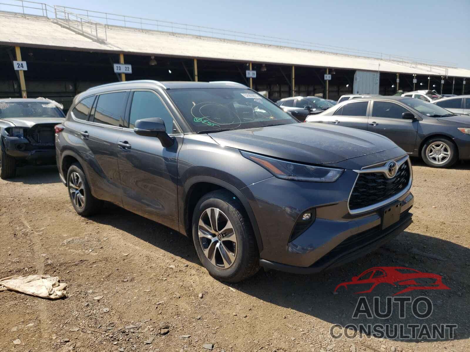 TOYOTA HIGHLANDER 2021 - 5TDGZRAH1MS528095