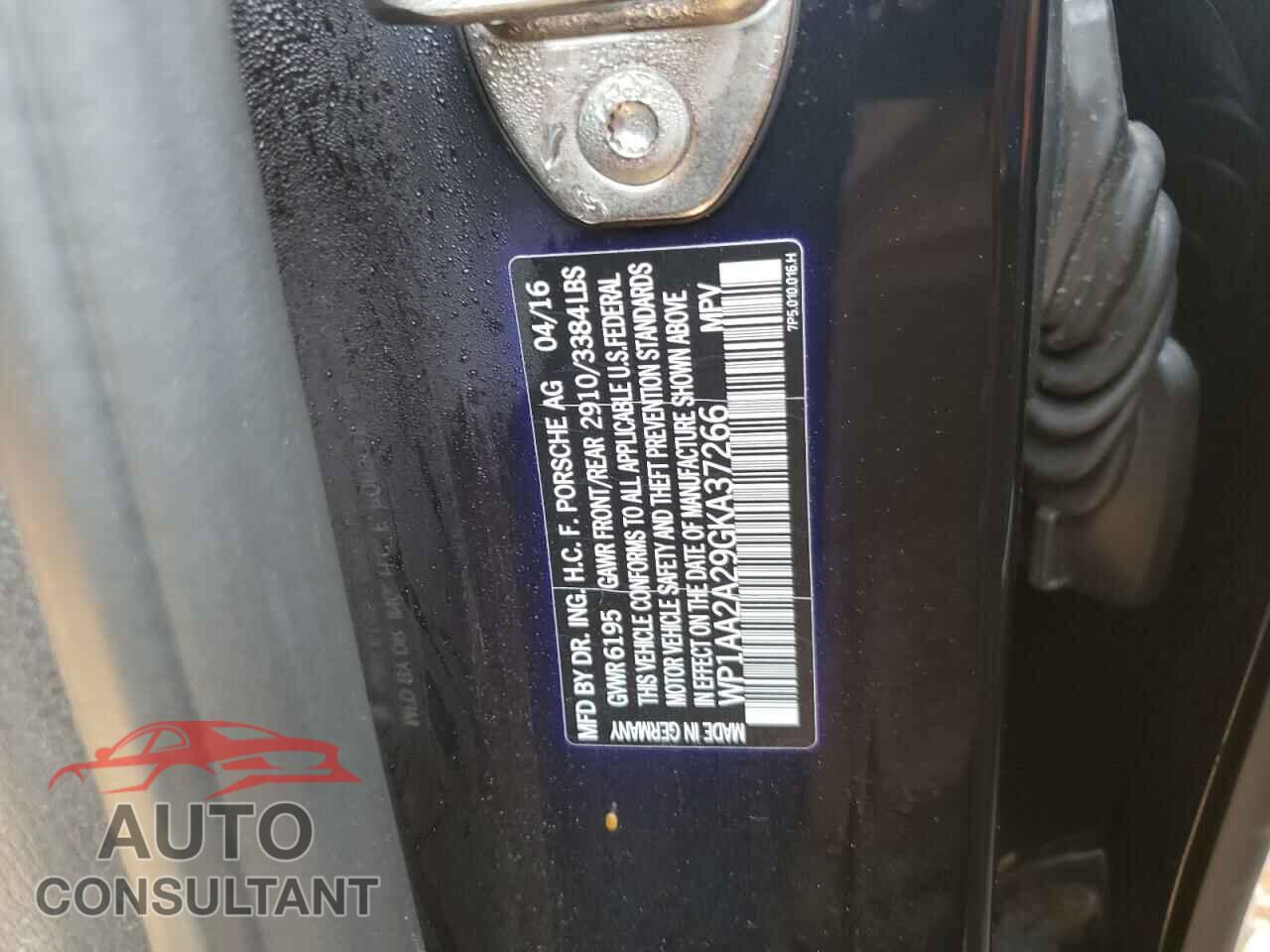 PORSCHE CAYENNE 2016 - WP1AA2A29GKA37266