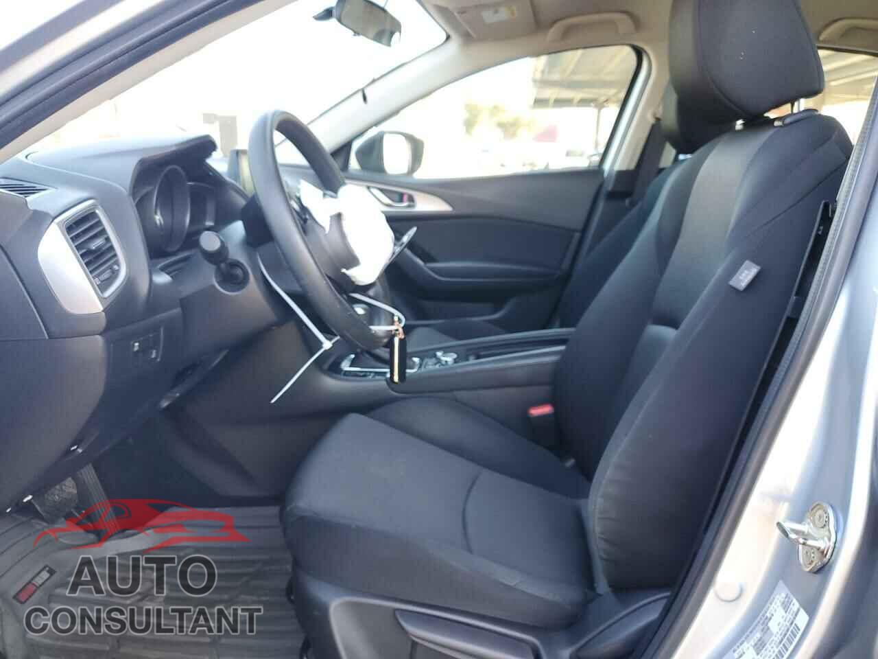 MAZDA 3 2017 - 3MZBN1U78HM134901