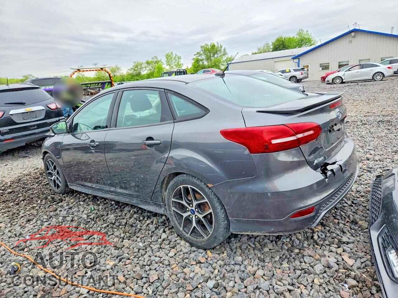 FORD FOCUS 2016 - 1FADP3F21GL403135