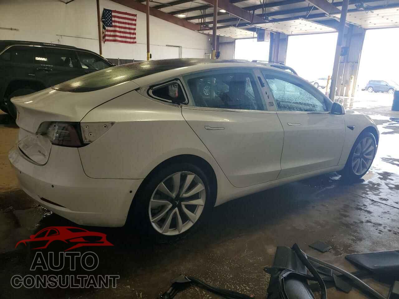 TESLA MODEL 3 2019 - 5YJ3E1EB5KF454117