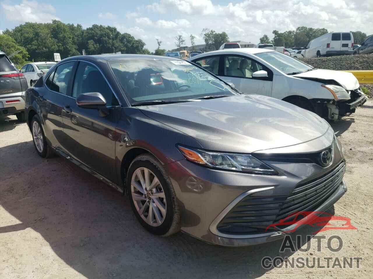 TOYOTA CAMRY 2022 - 4T1C11AK6NU685309