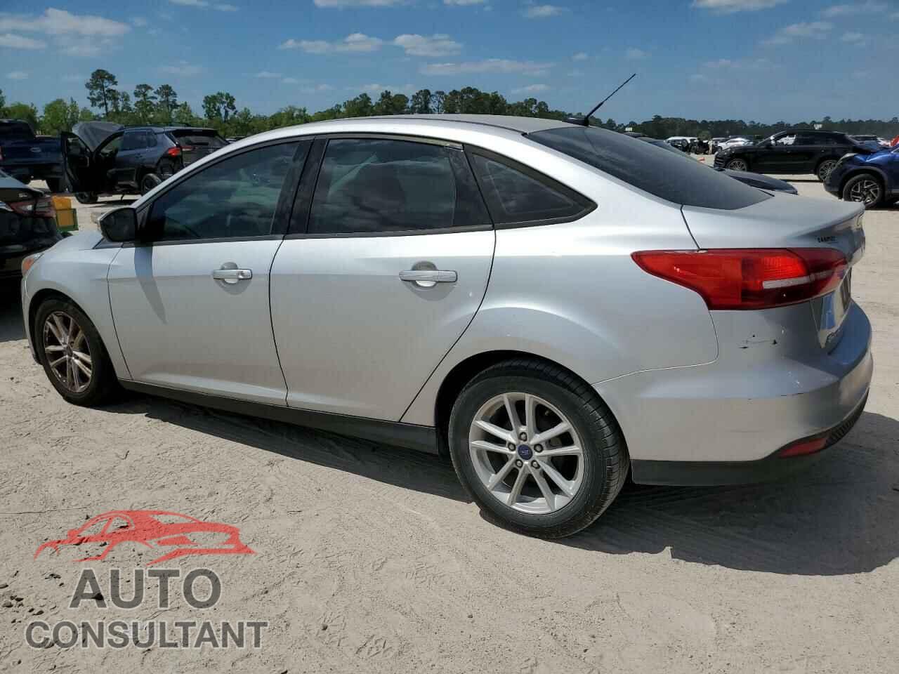 FORD FOCUS 2017 - 1FADP3F27HL341516