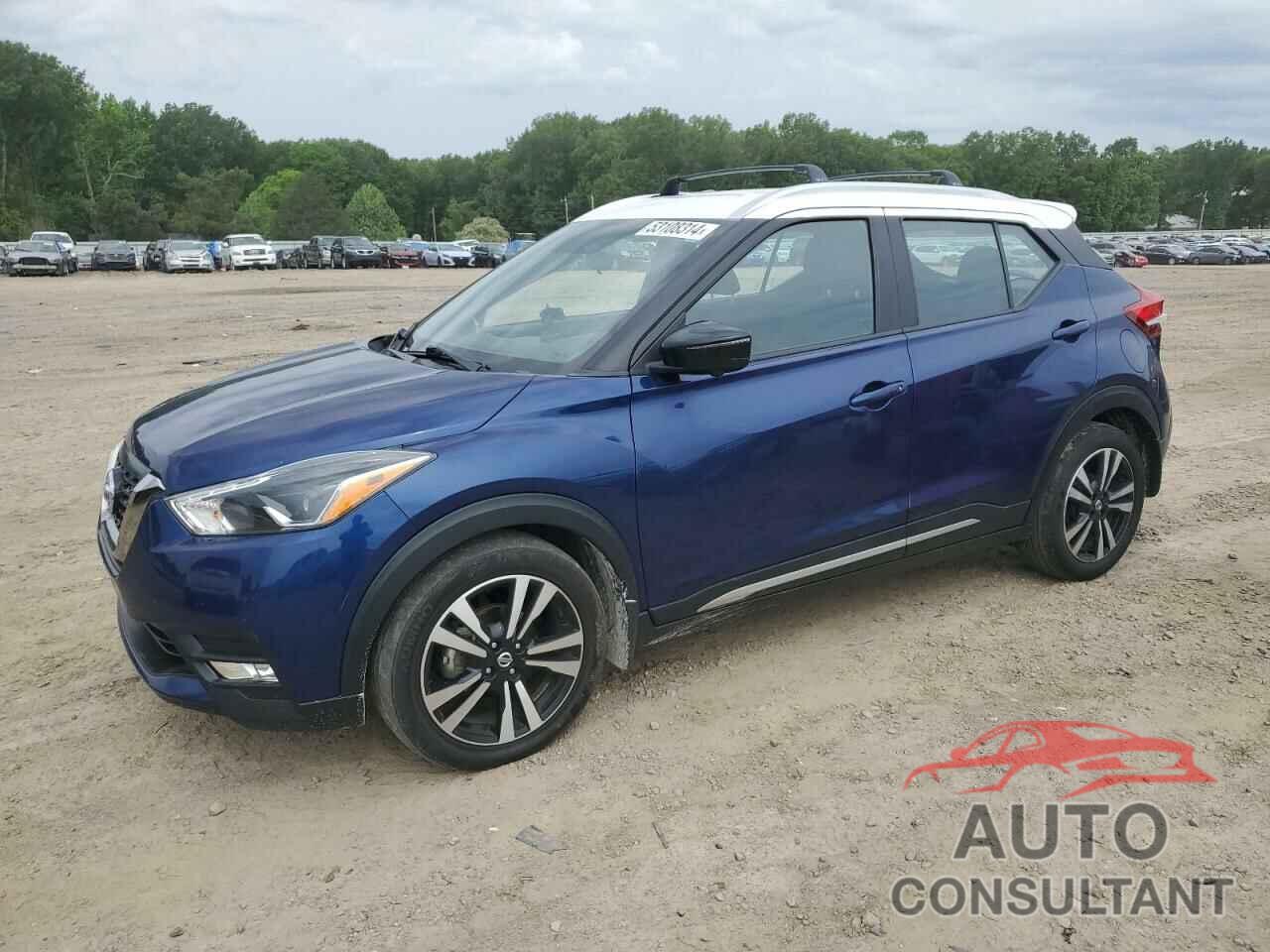 NISSAN KICKS 2018 - 3N1CP5CU7JL524810