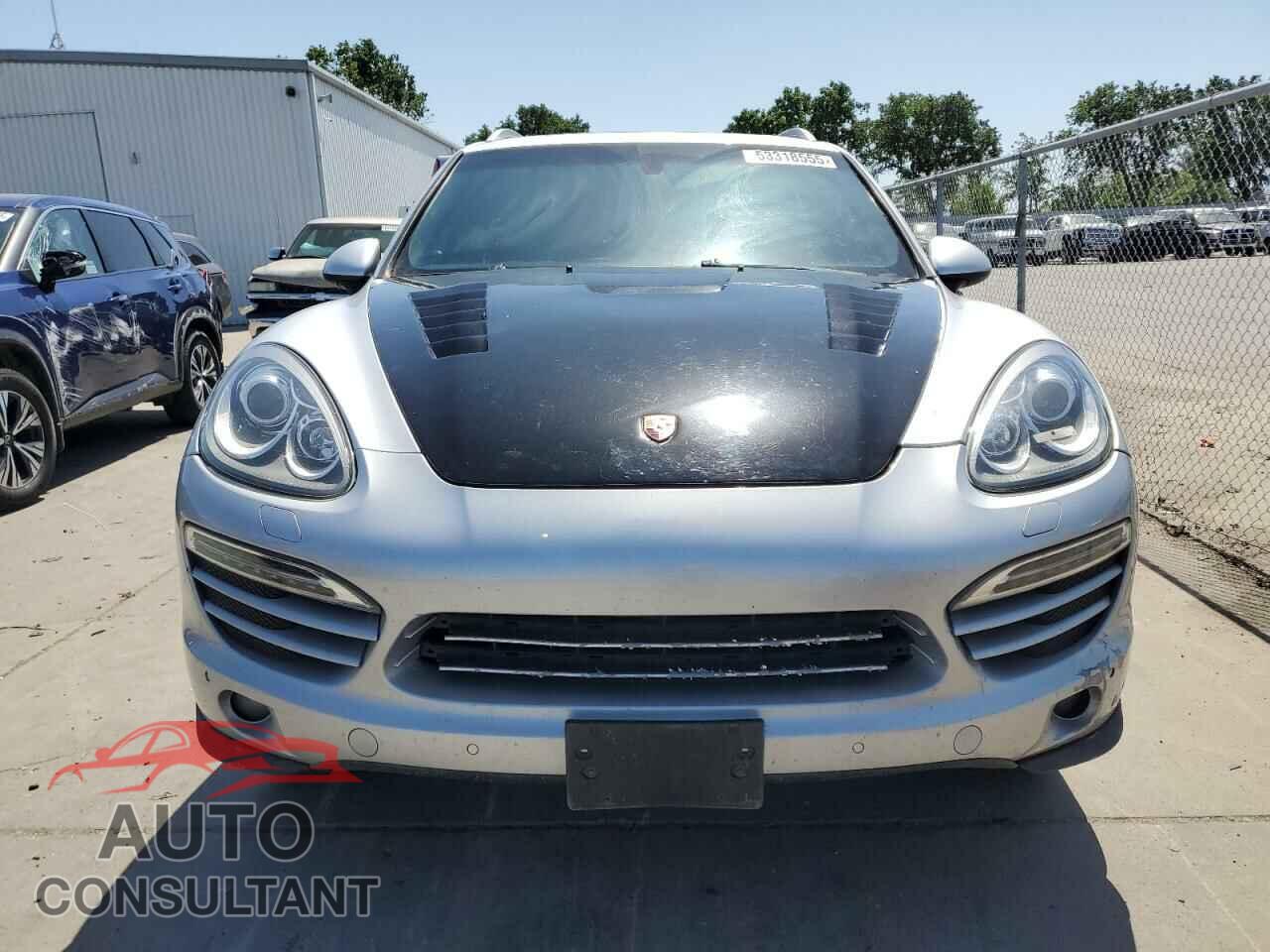 PORSCHE CAYENNE 2012 - WP1AA2A21CLA12561