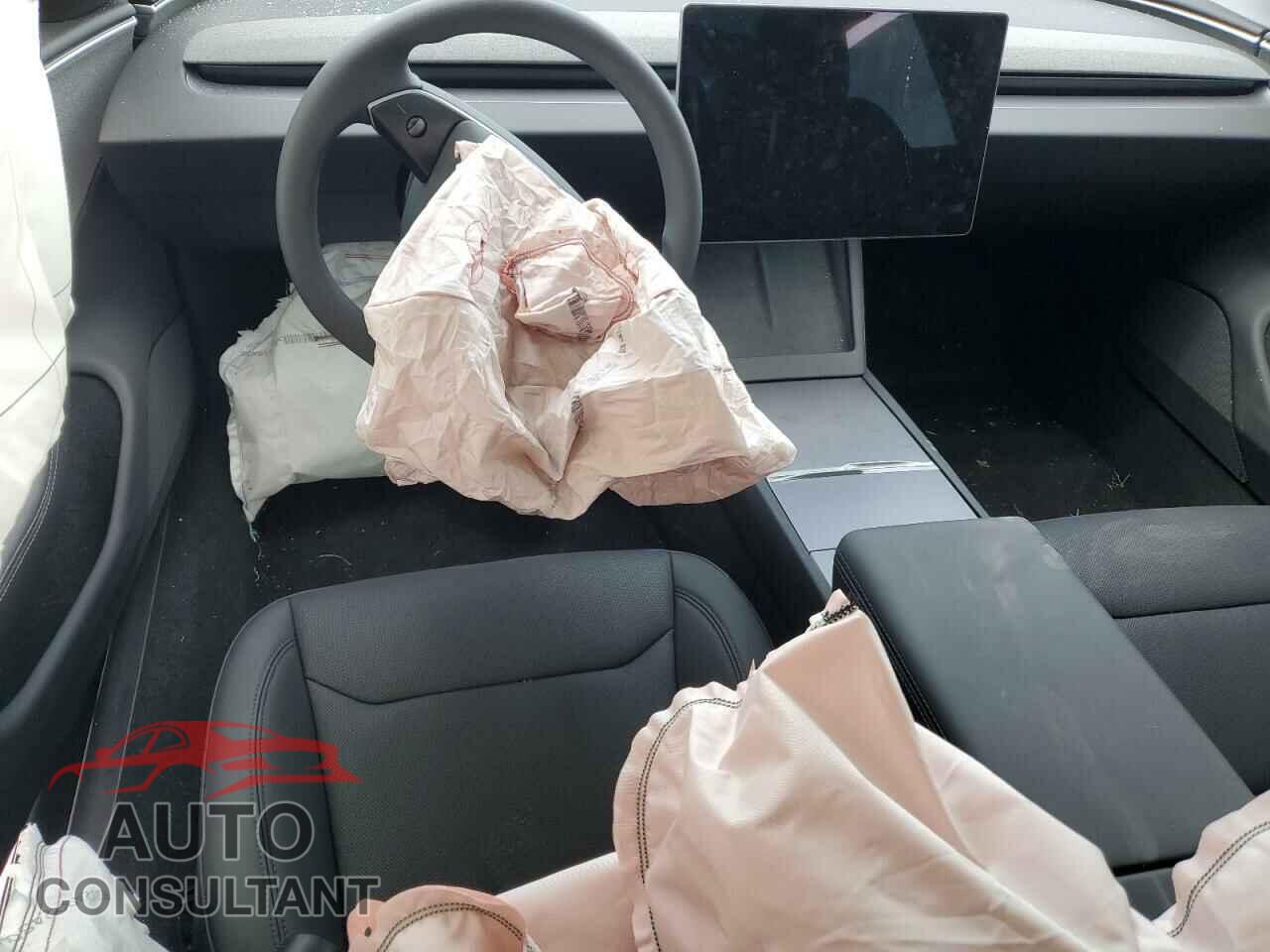 TESLA MODEL 3 2024 - 5YJ3E1EA6RF730676