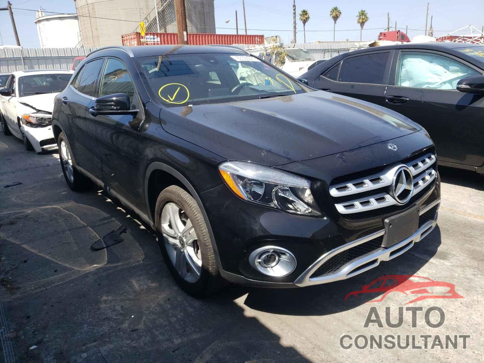 MERCEDES-BENZ GLA-CLASS 2019 - WDCTG4EB6KU007356