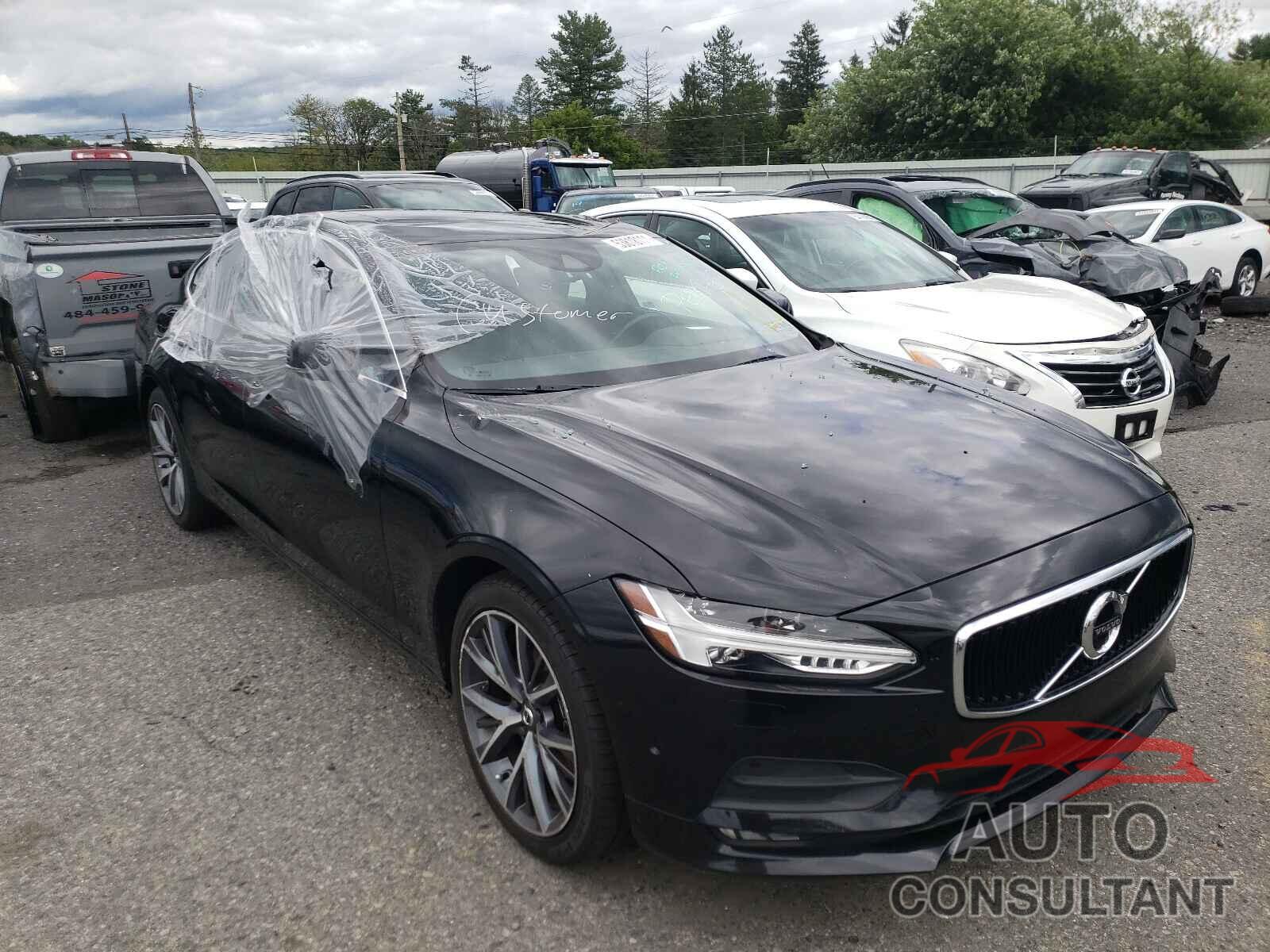 VOLVO S90 2018 - LVY982MK1JP031184