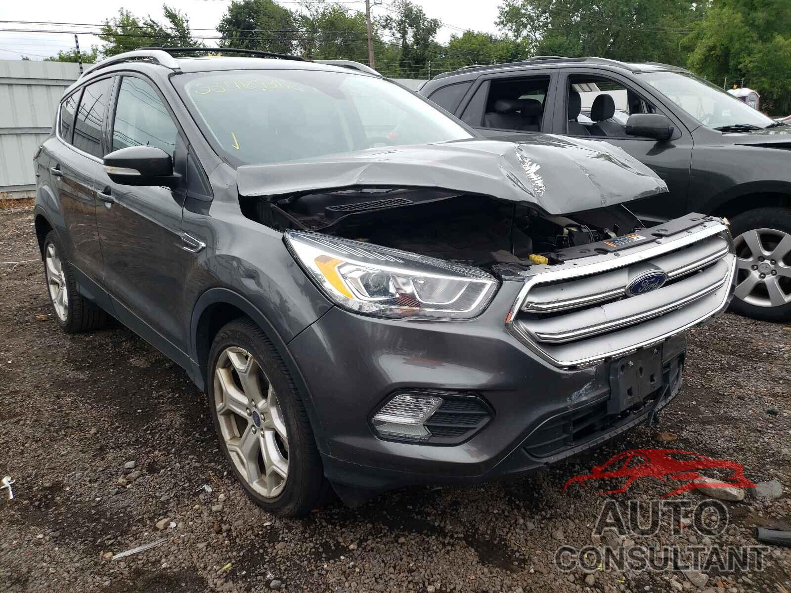 FORD ESCAPE 2017 - 1FMCU9J93HUD47499