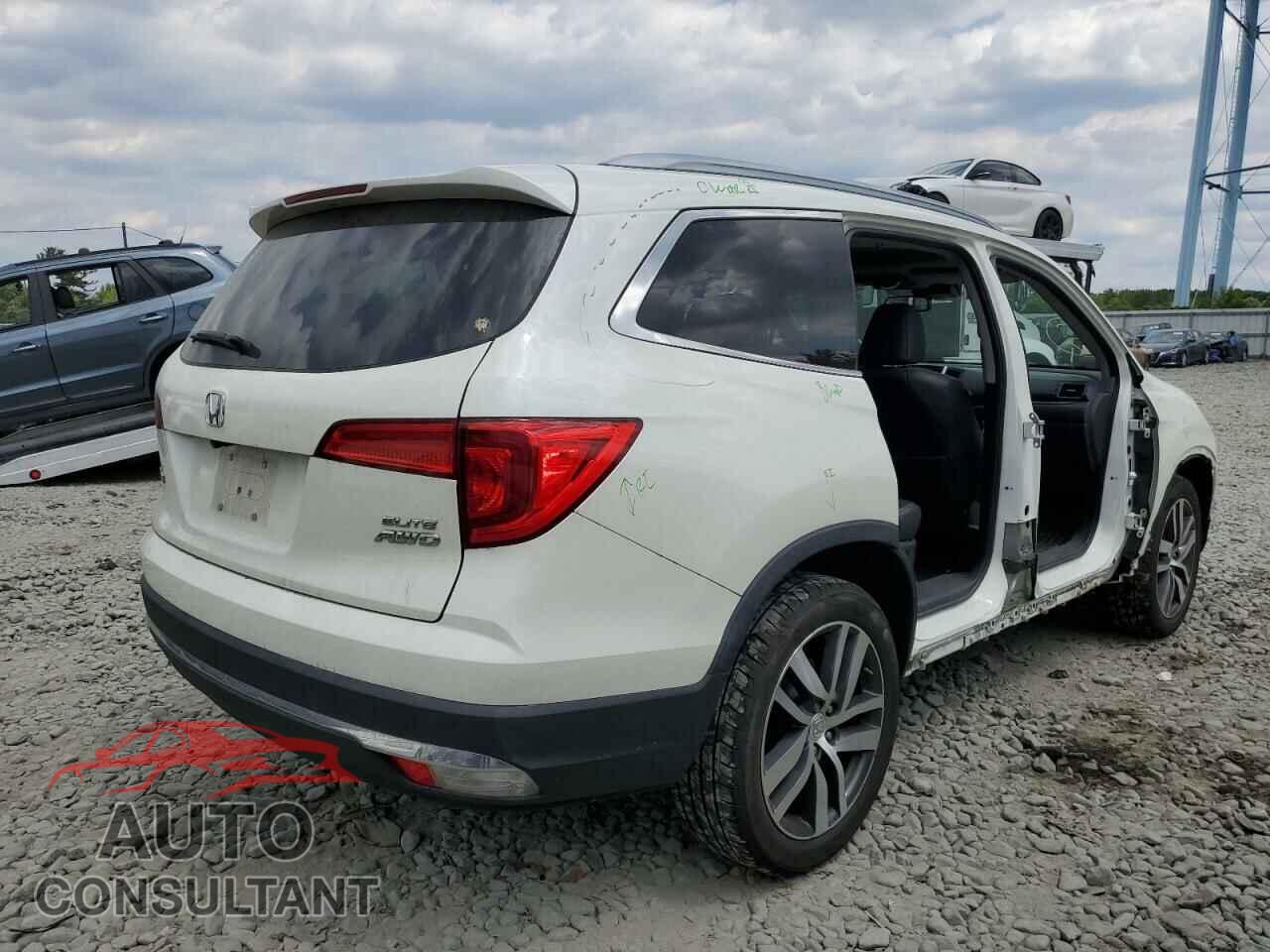 HONDA PILOT 2018 - 5FNYF6H05JB022362