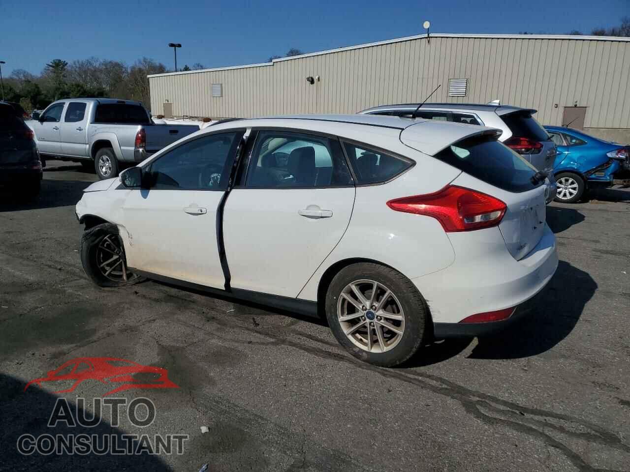 FORD FOCUS 2017 - 1FADP3K29HL232416