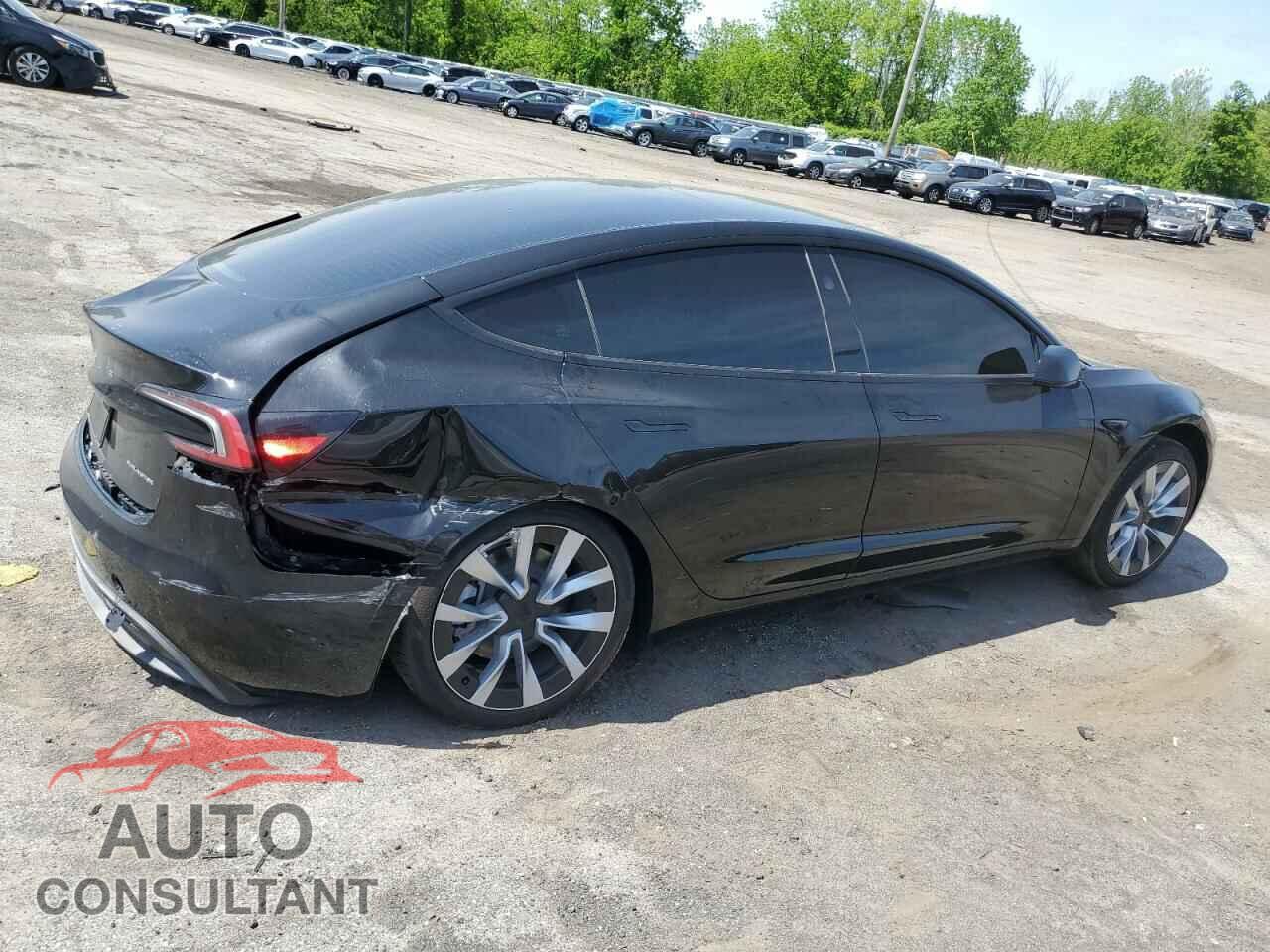 TESLA MODEL 3 2024 - 5YJ3E1EB7RF734552