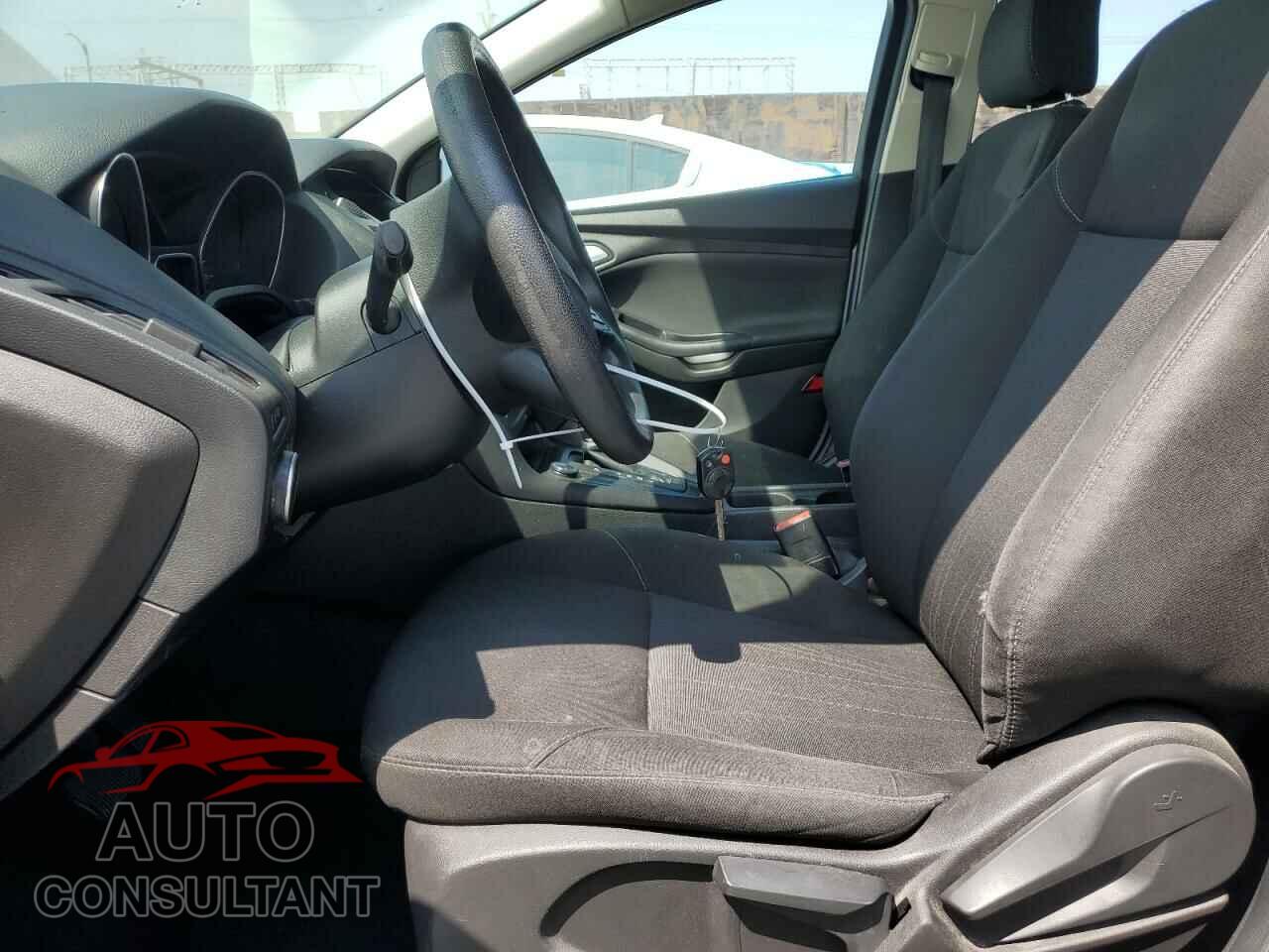 FORD FOCUS 2016 - 1FADP3F2XGL234832