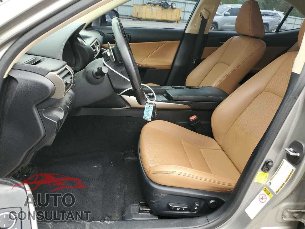 LEXUS IS 2016 - JTHBA1D22G5003064
