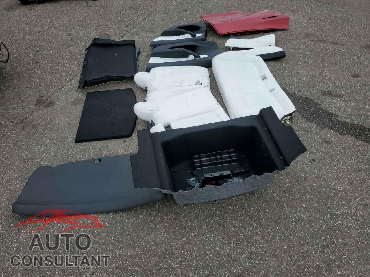 TESLA MODEL 3 2021 - 5YJ3E1EB2MF855109