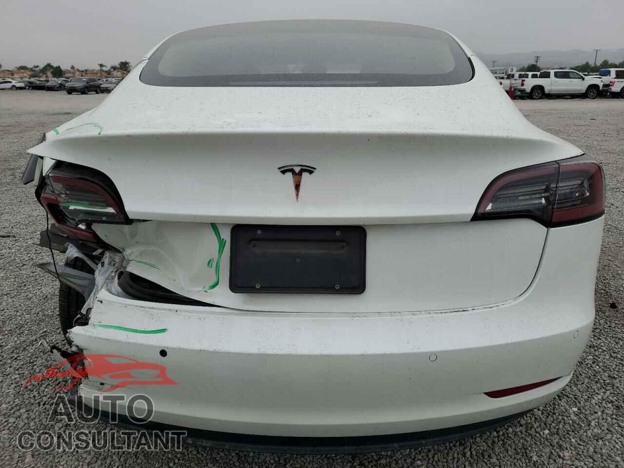 TESLA MODEL 3 2021 - 5YJ3E1EAXMF065760
