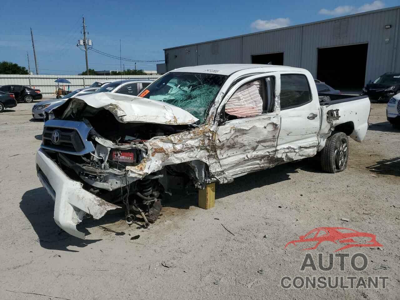 TOYOTA TACOMA 2014 - 5TFLU4EN8EX097721
