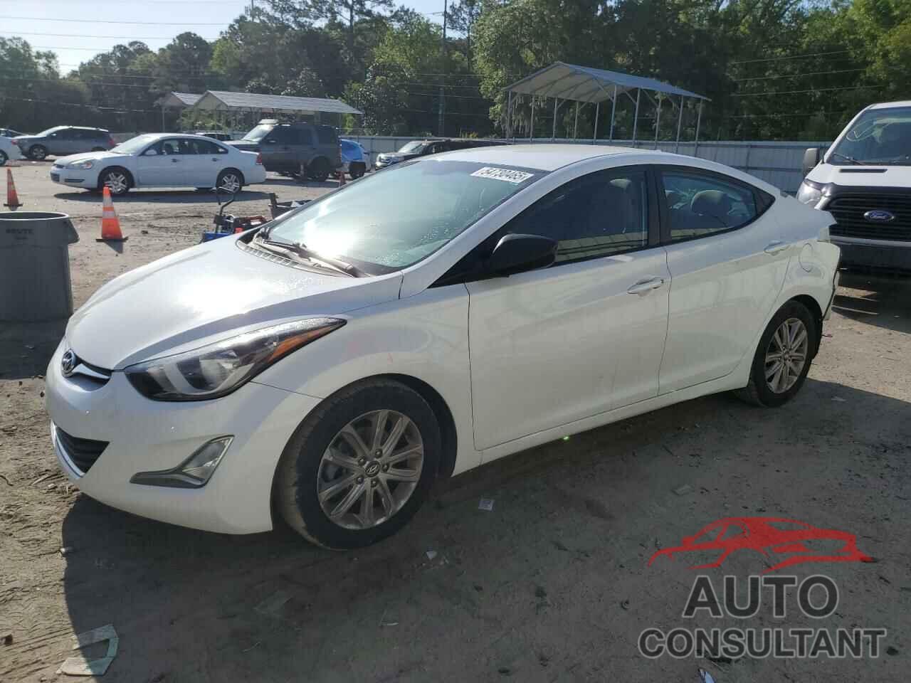 HYUNDAI ELANTRA 2015 - 5NPDH4AE8FH591170