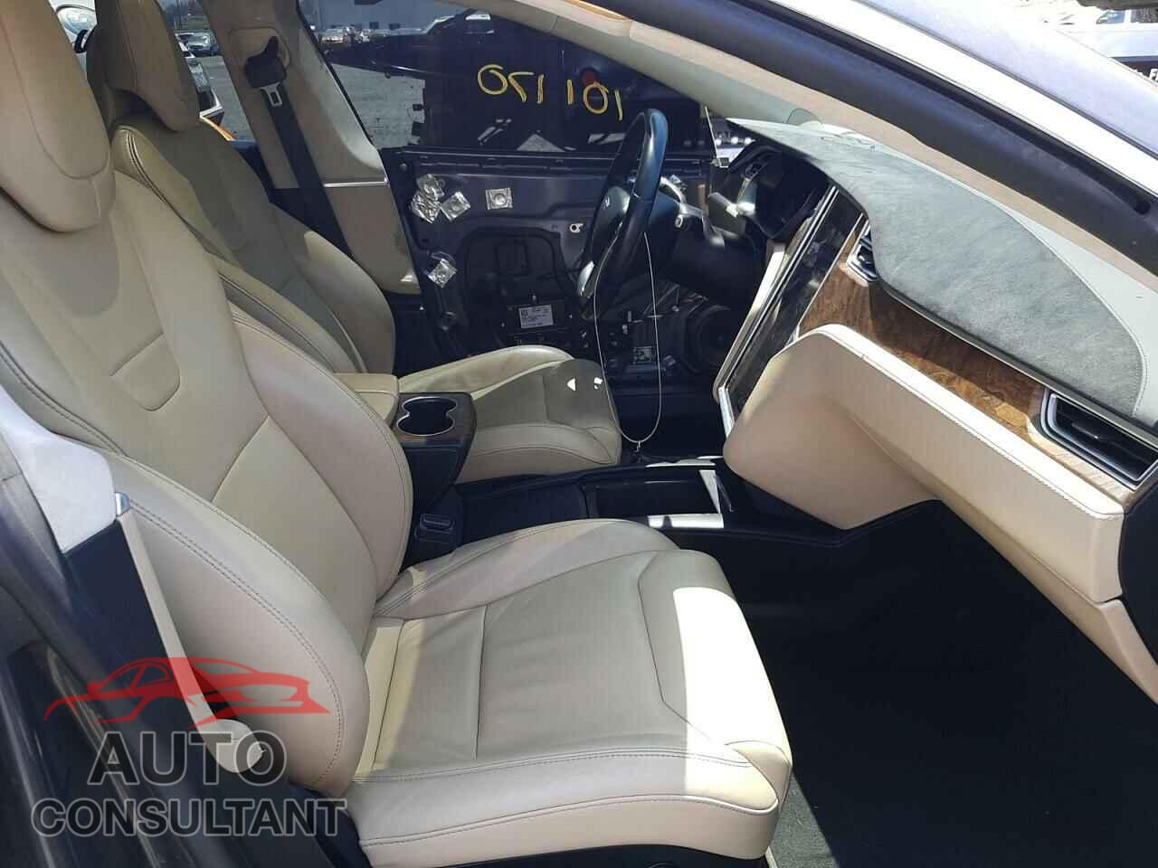 TESLA MODEL S 2017 - 5YJSA1E28HF186566