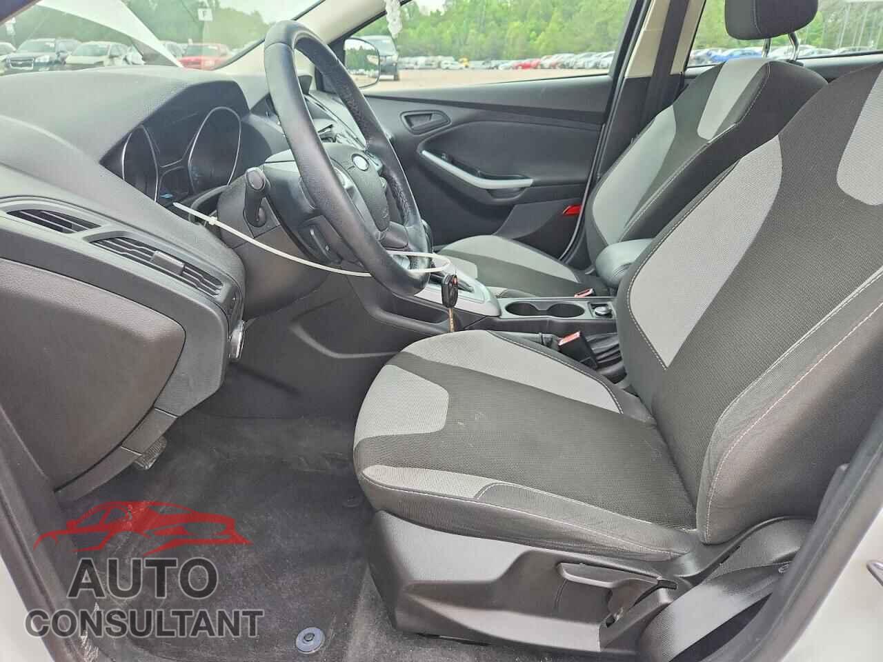 FORD FOCUS 2012 - 1FAHP3F21CL320784