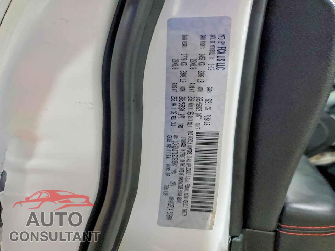 DODGE DURANGO 2016 - 1C4SDJCT1GC323507