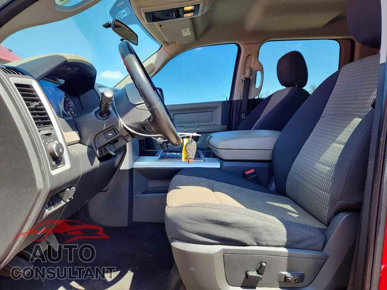 DODGE RAM 1500 2012 - 1C6RD7LT4CS148470