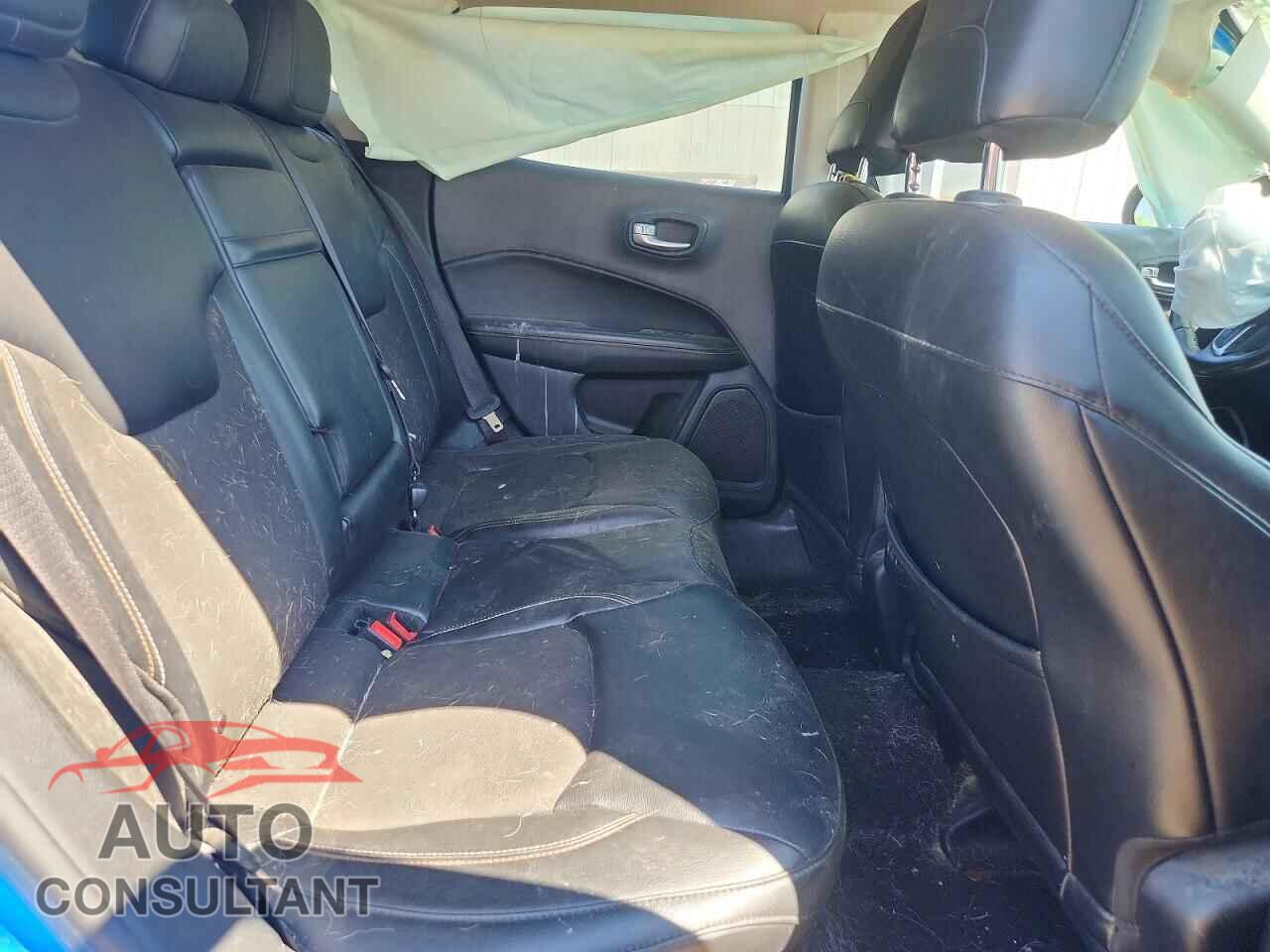 JEEP COMPASS 2017 - 3C4NJDBB5HT688746