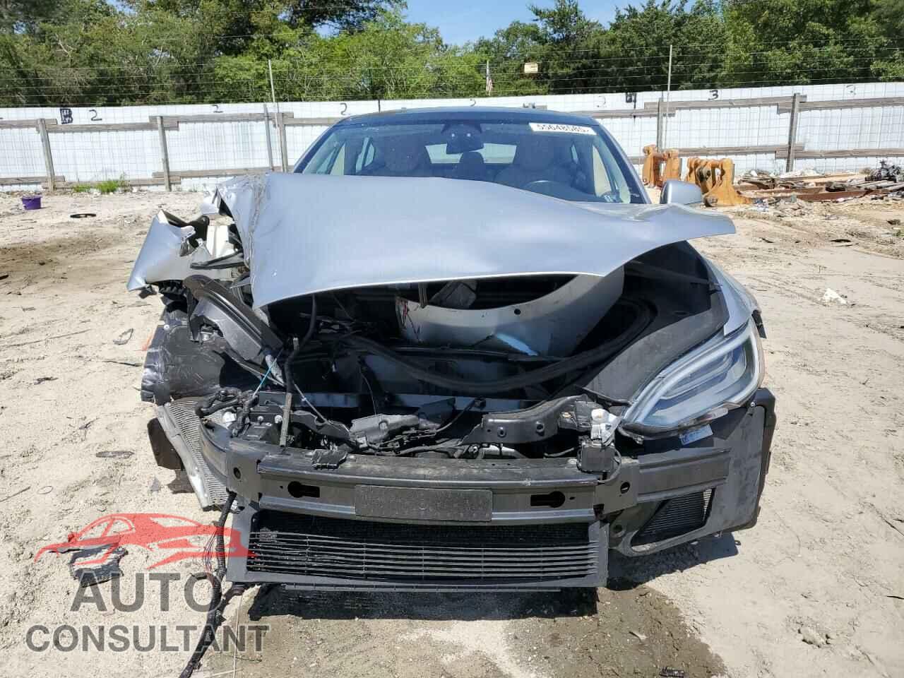 TESLA MODEL S 2017 - 5YJSA1E27HF210419