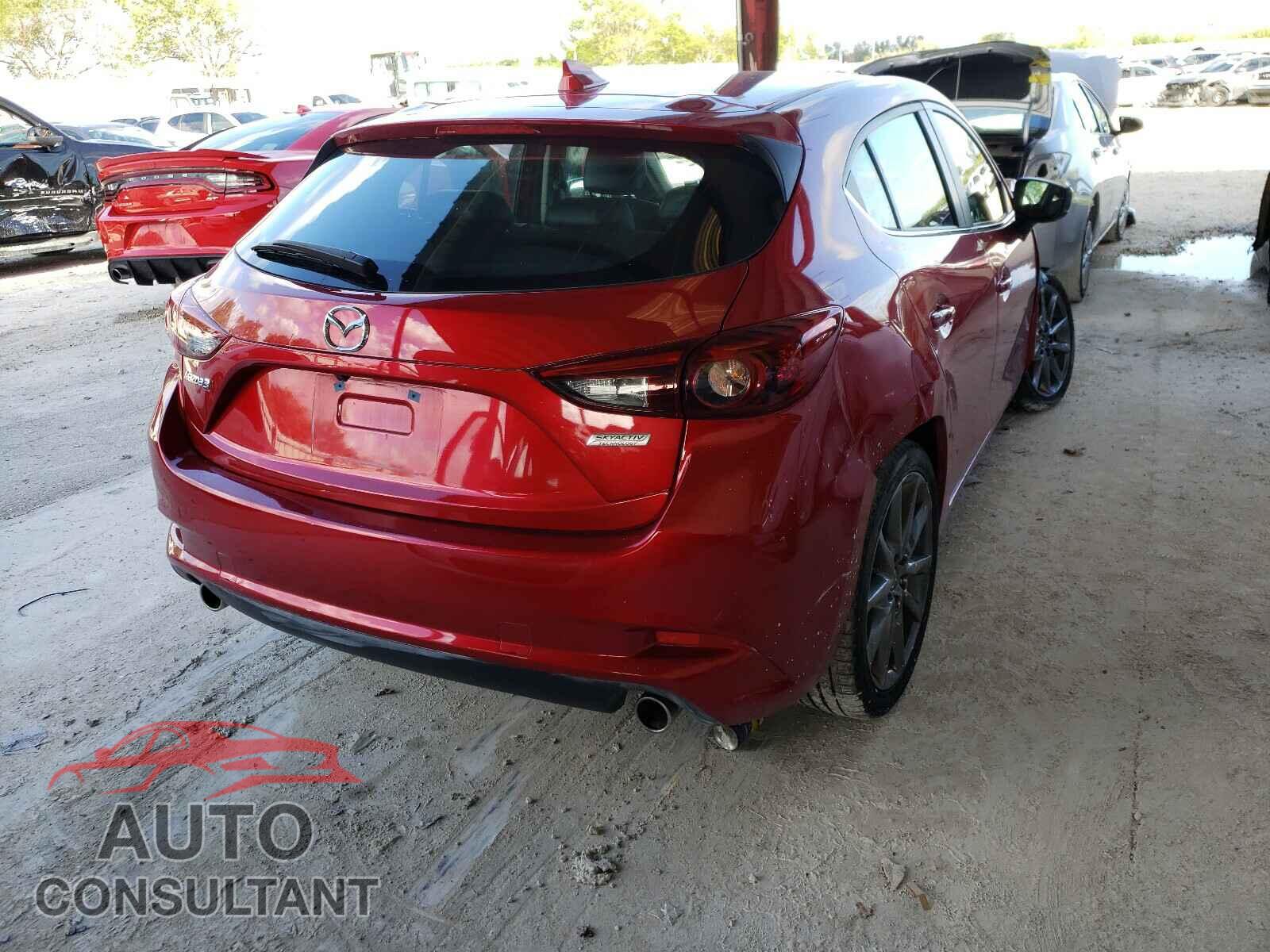 MAZDA 3 2018 - 3MZBN1M30JM265596