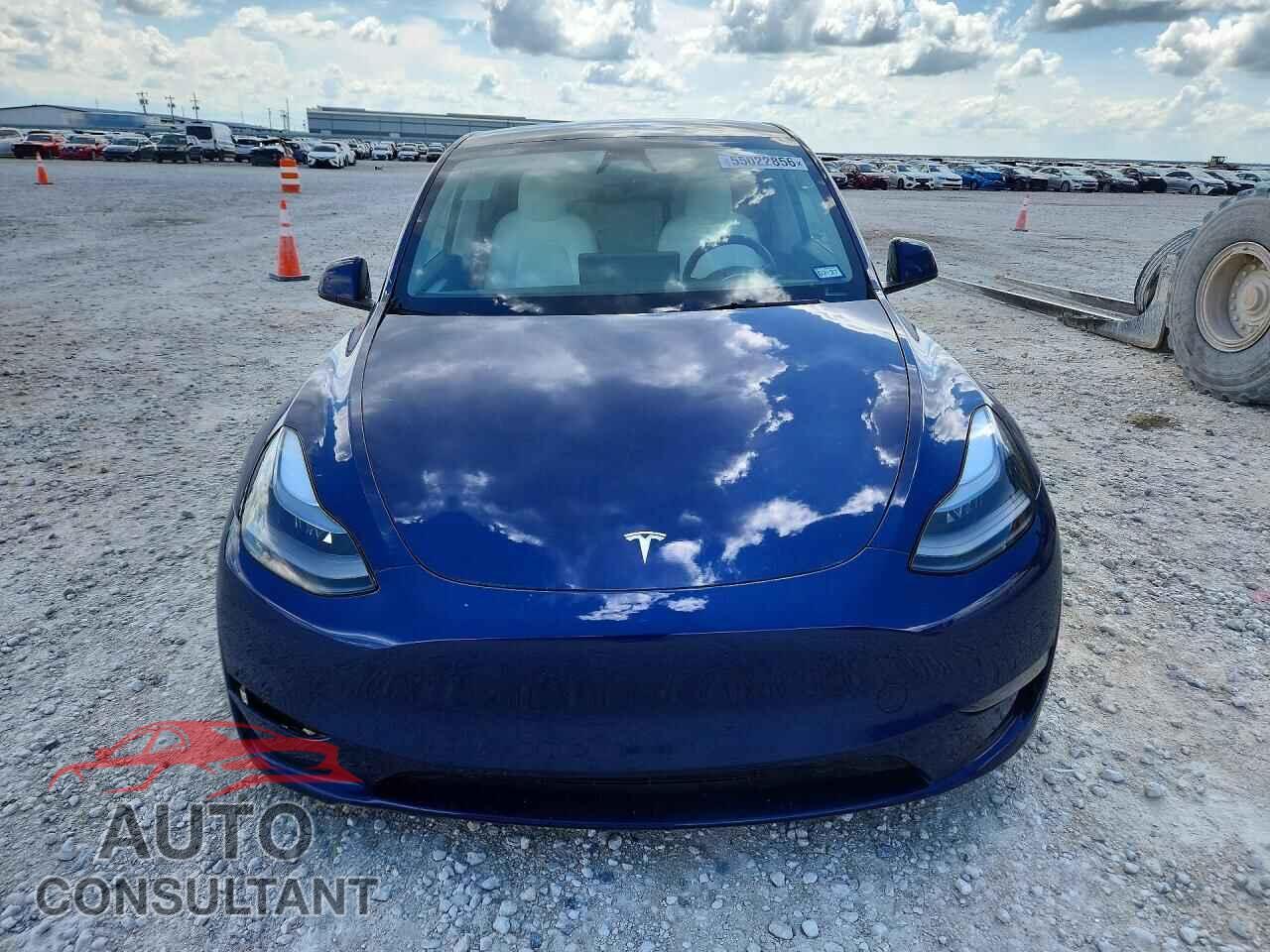 TESLA MODEL Y 2024 - 7SAYGAEE0RF019822