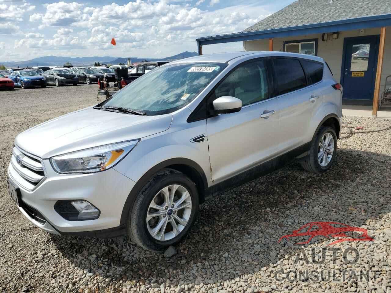 FORD ESCAPE 2017 - 1FMCU9GD3HUC50072