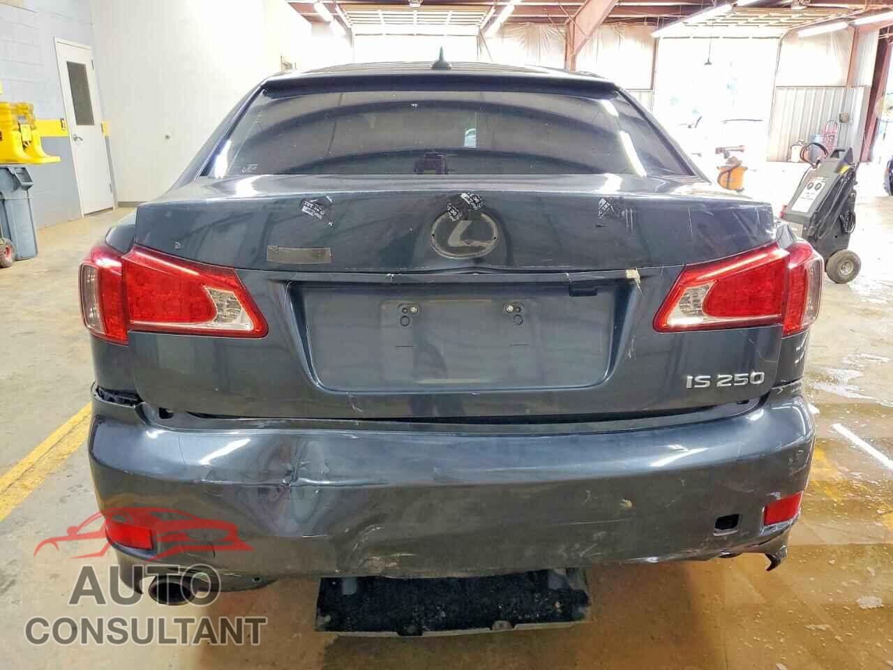 LEXUS IS 2011 - JTHBF5C22B5150696