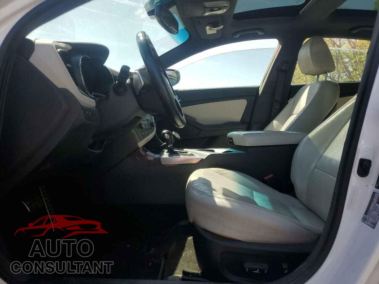 KIA OPTIMA 2013 - 5XXGR4A63DG100161