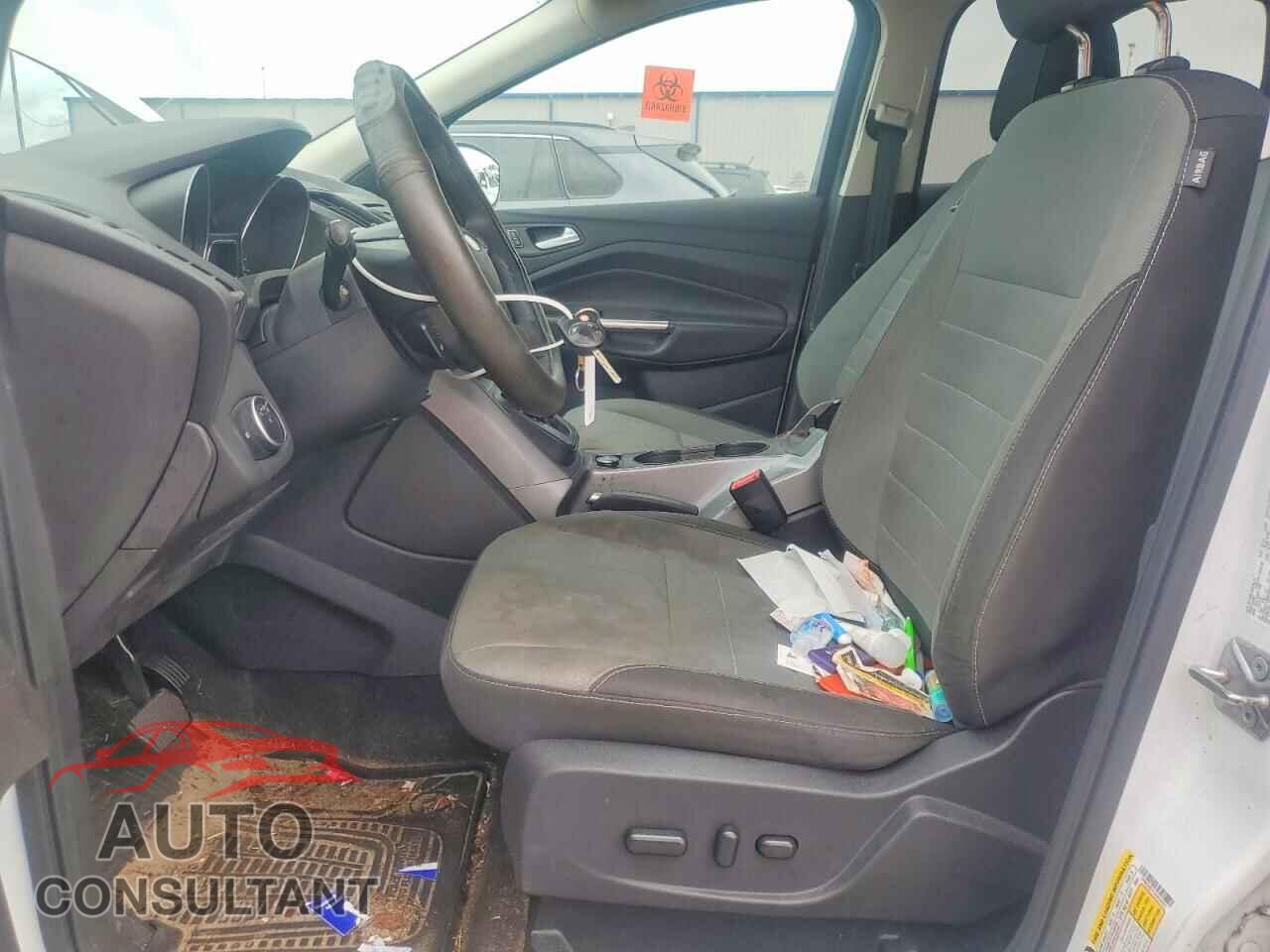 FORD ESCAPE 2016 - 1FMCU0G71GUA59027