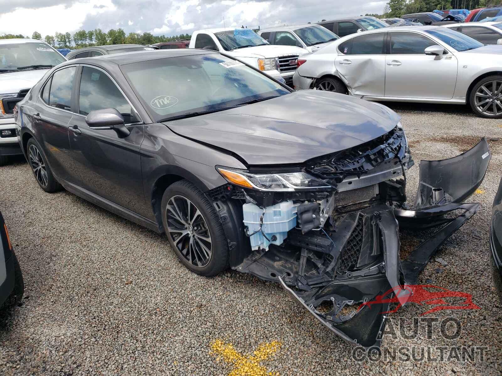 TOYOTA CAMRY 2018 - 4T1B11HK7JU595629