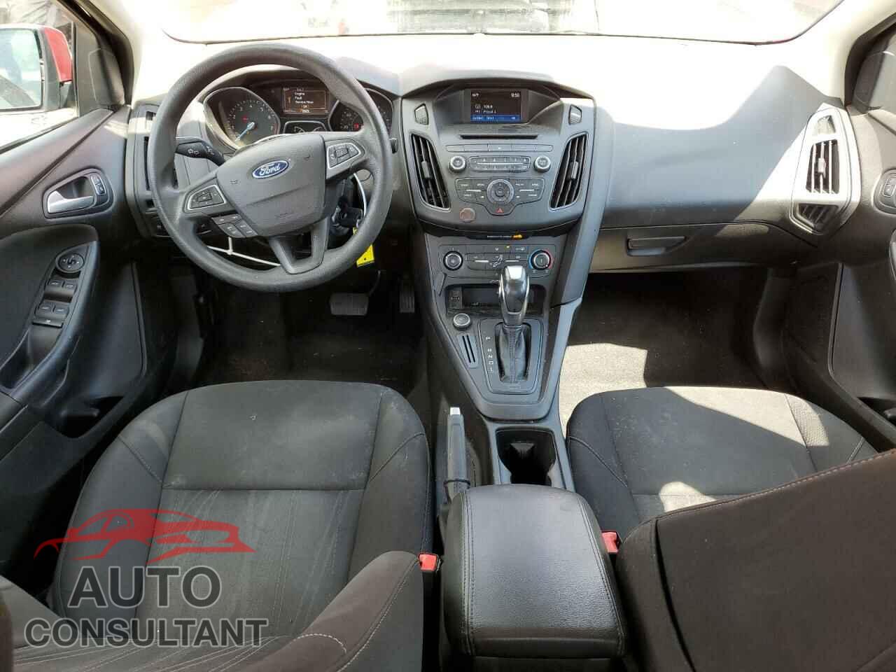 FORD FOCUS 2016 - 1FADP3F22GL355192