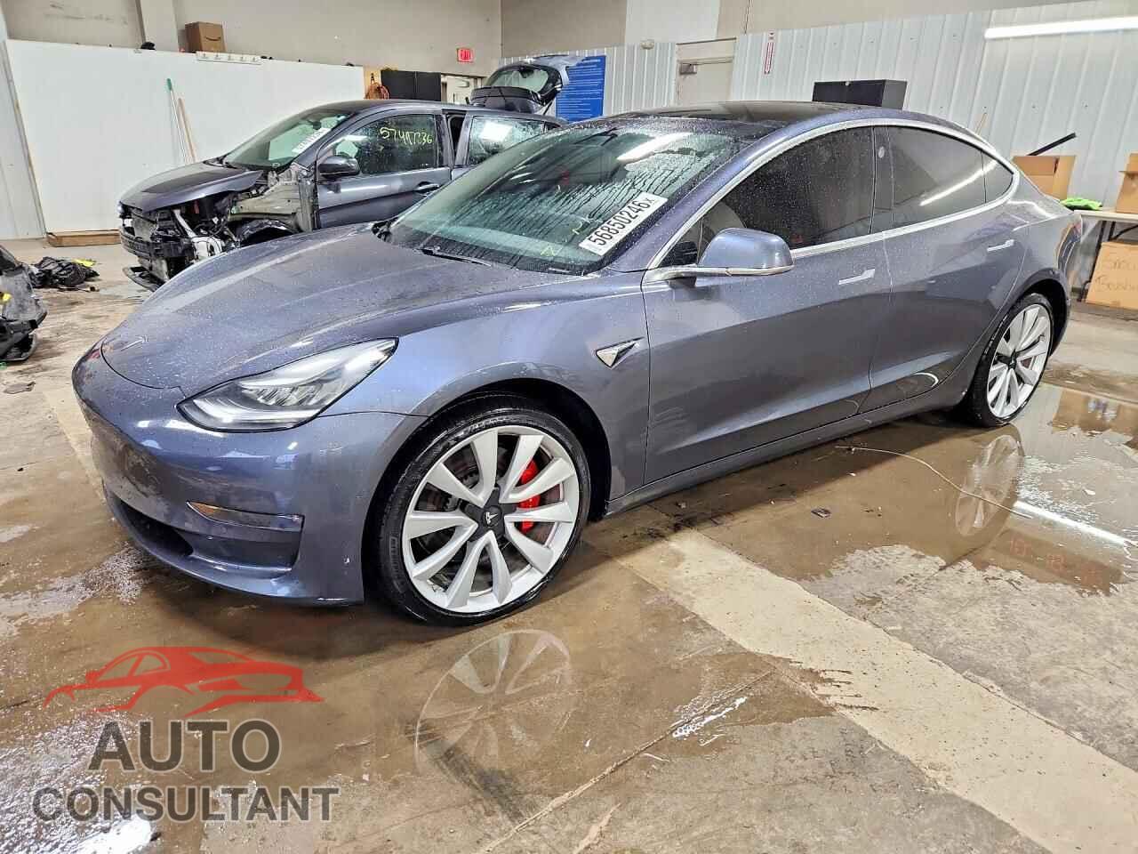 TESLA MODEL 3 2019 - 5YJ3E1EB0KF413507