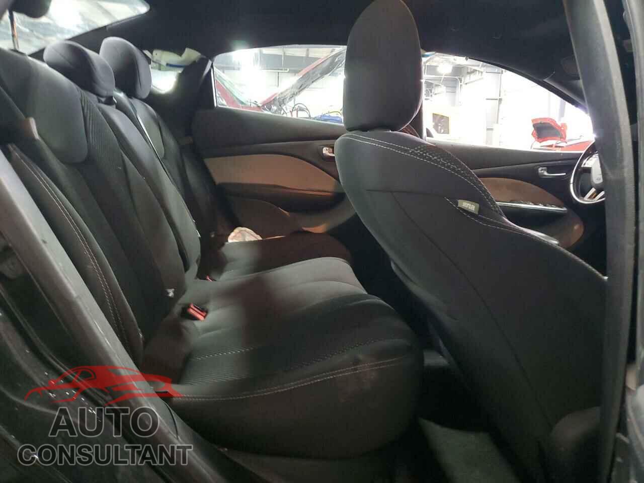 DODGE DART 2015 - 1C3CDFBB7FD128065