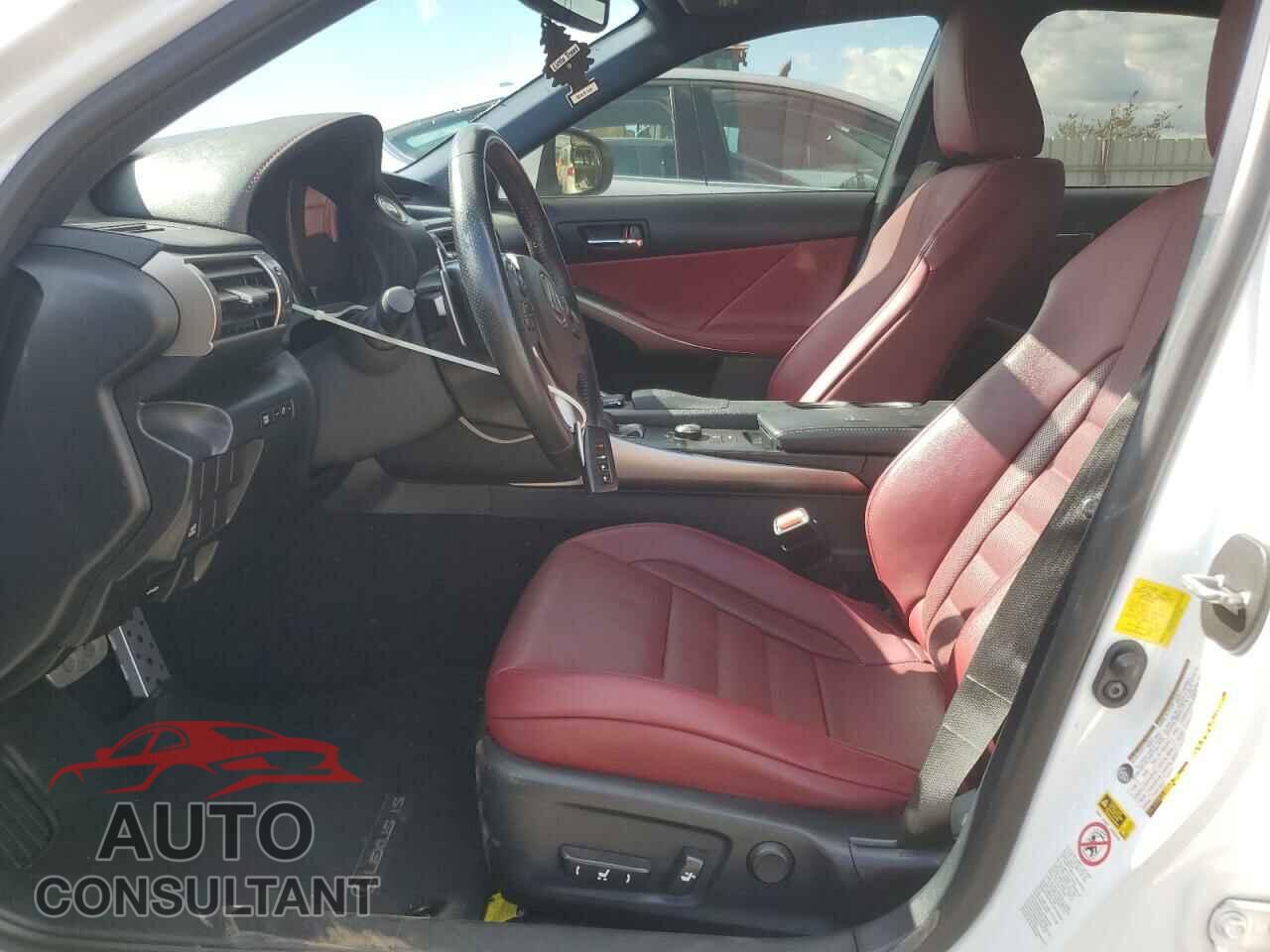 LEXUS IS 2015 - JTHBE1D21F5015404