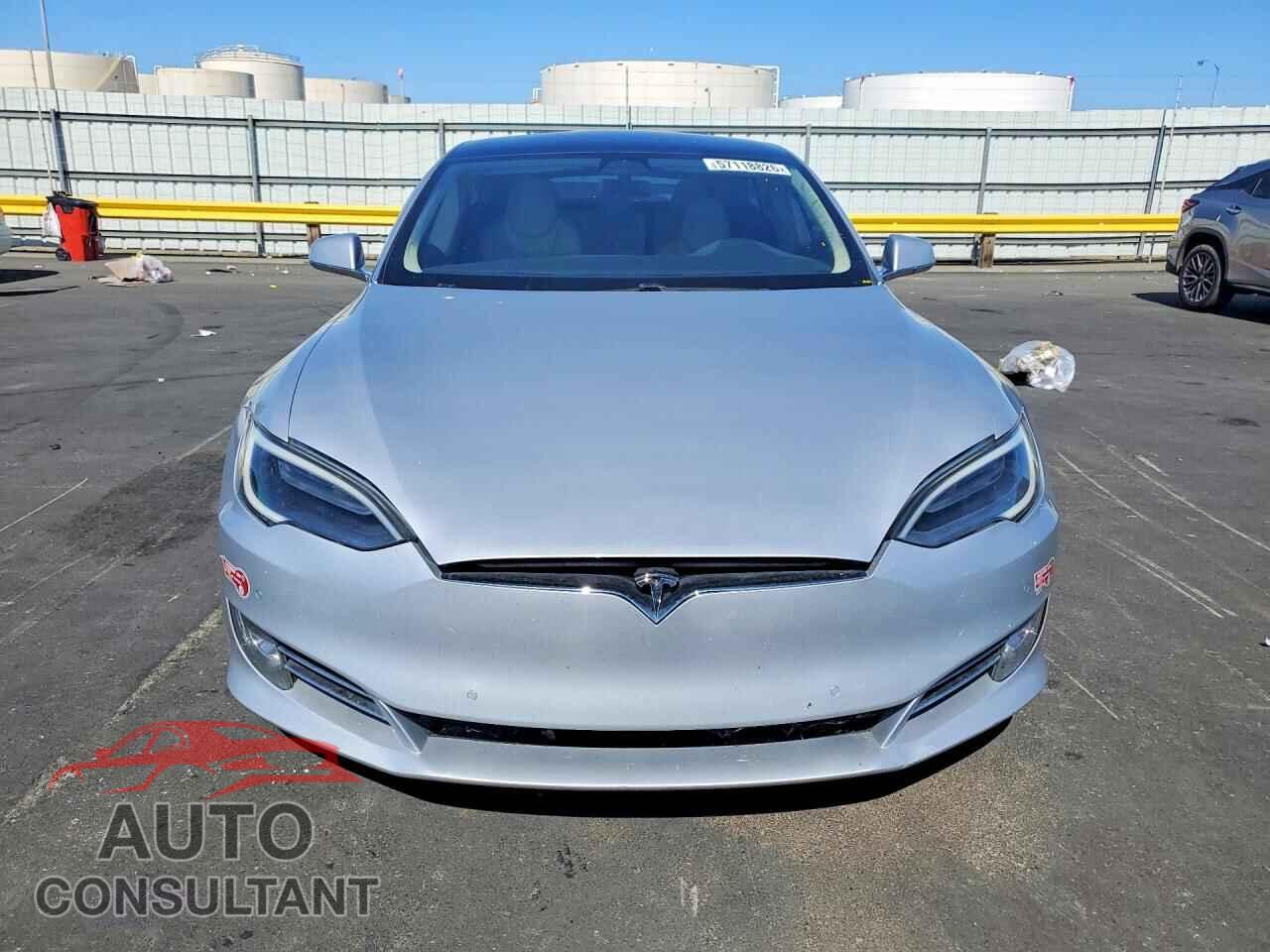 TESLA MODEL S 2017 - 5YJSA1E26HF204353