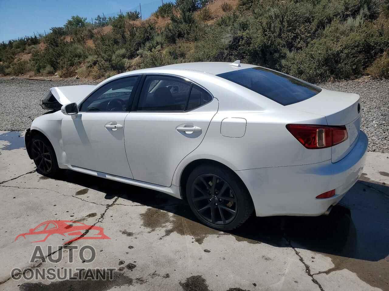 LEXUS IS 2011 - JTHCF5C27B5046306