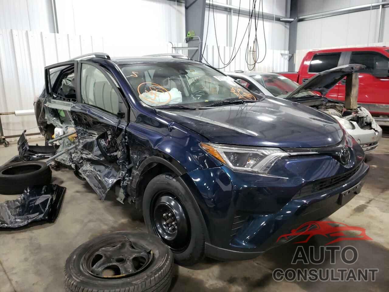 TOYOTA RAV4 2018 - JTMBFREV5JJ229768