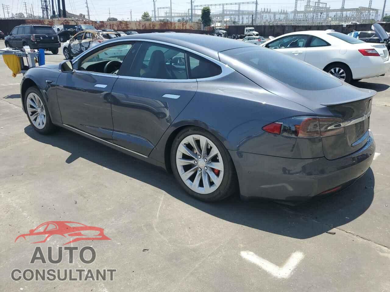 TESLA MODEL S 2019 - 5YJSA1E48KF330920