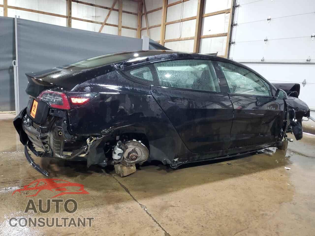 TESLA MODEL 3 2023 - 5YJ3E1EA7PF450729