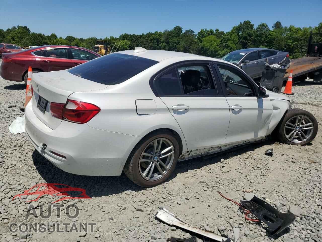 BMW 3 SERIES 2016 - WBA8E5G52GNU20484