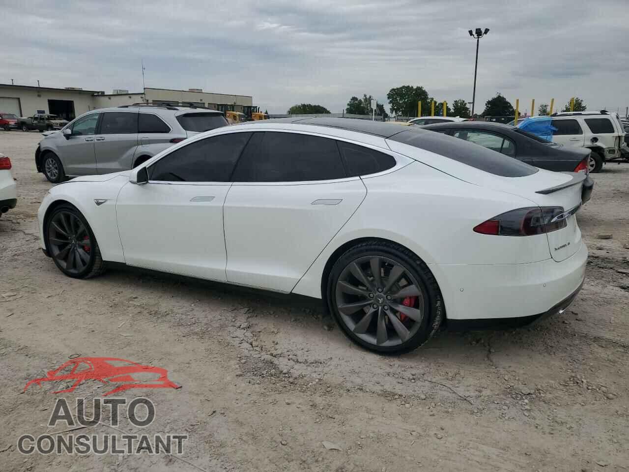 TESLA MODEL S 2015 - 5YJSA4H27FFP79720
