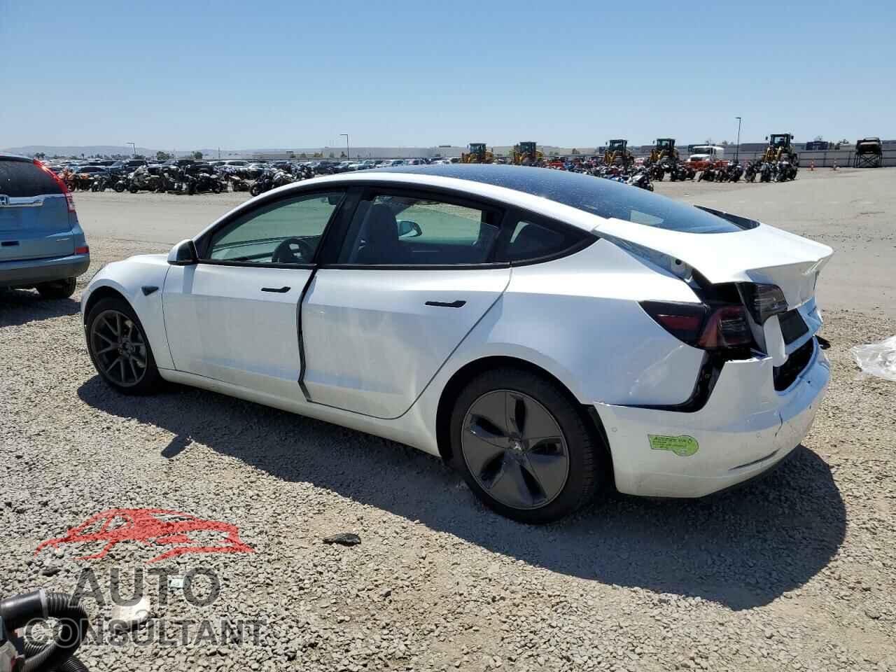 TESLA MODEL 3 2021 - 5YJ3E1EB2MF015072