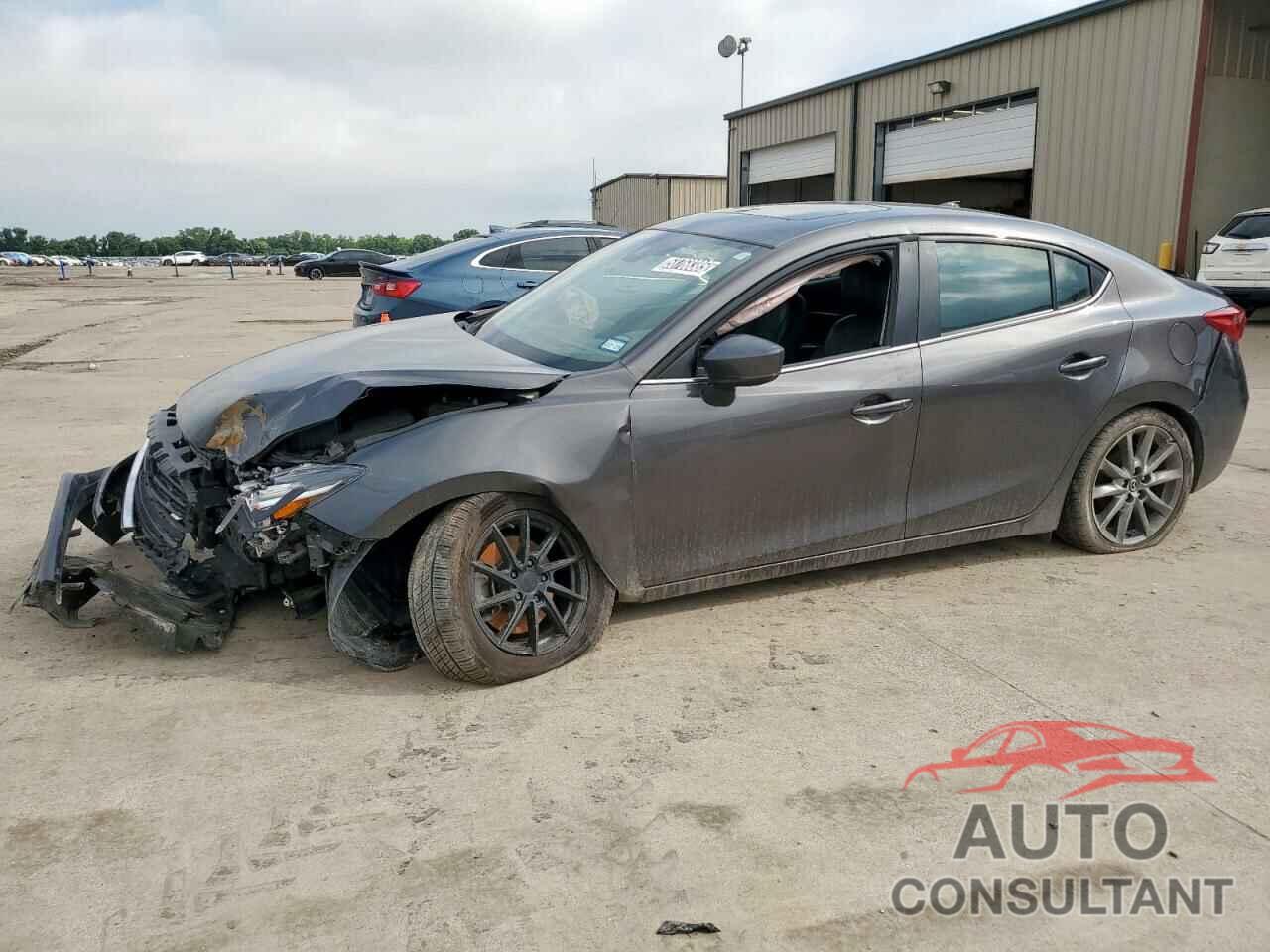 MAZDA 3 2018 - 3MZBN1W31JM162524